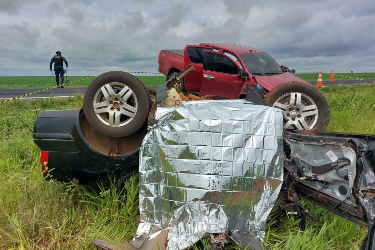 Imagem de compartilhamento para o artigo Batida entre carro e caminhonete deixa um morto e dois feridos na rodovia MS-306 na região da Baús em Costa Rica da MS Todo dia